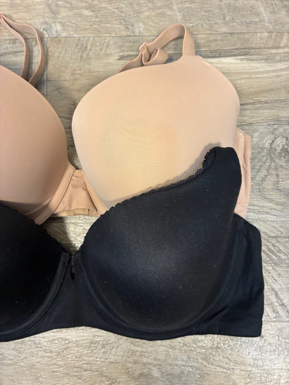 Victoria Secret 2 Bras T Shirt Push Up Full Coverage Lined Demi - Picture 4 of 9